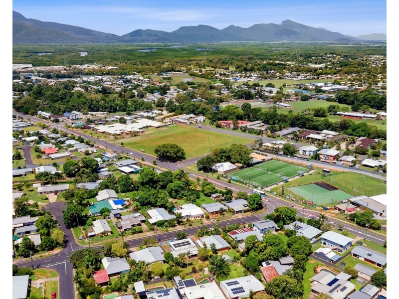 2 Yara Street, Bayview Heights QLD 4868