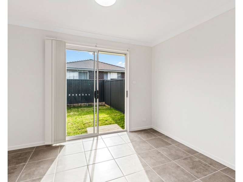 215a Dalmatia Avenue, Edmondson Park NSW 2174
