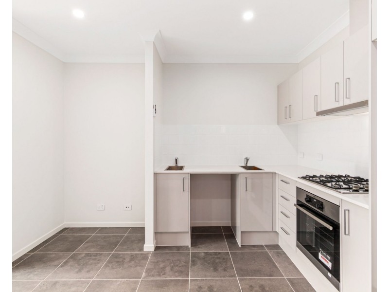 215a Dalmatia Avenue, Edmondson Park NSW 2174