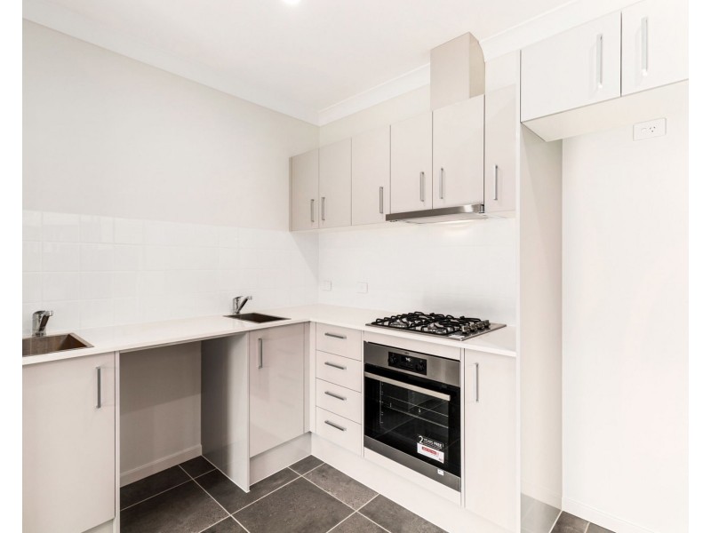 215a Dalmatia Avenue, Edmondson Park NSW 2174
