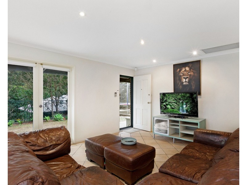 39 Yathong Court, Arana Hills QLD 4054