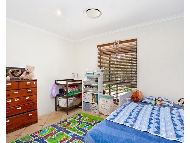 39 Yathong Court, Arana Hills QLD 4054