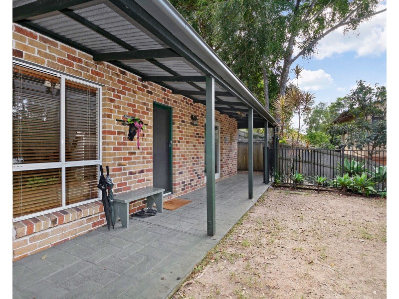 39 Yathong Court, Arana Hills QLD 4054