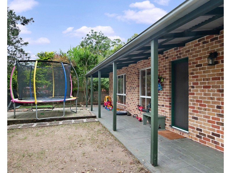 39 Yathong Court, Arana Hills QLD 4054