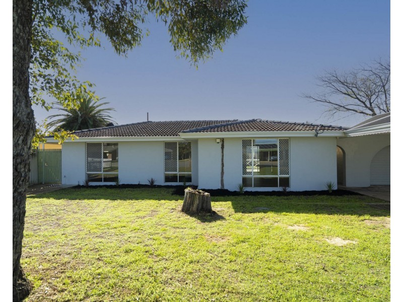 8 Hera Close, Cooloongup WA 6168