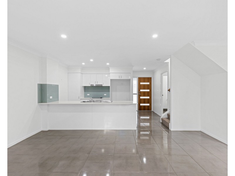 17/2 McKenzie Road, Mango Hill QLD 4509