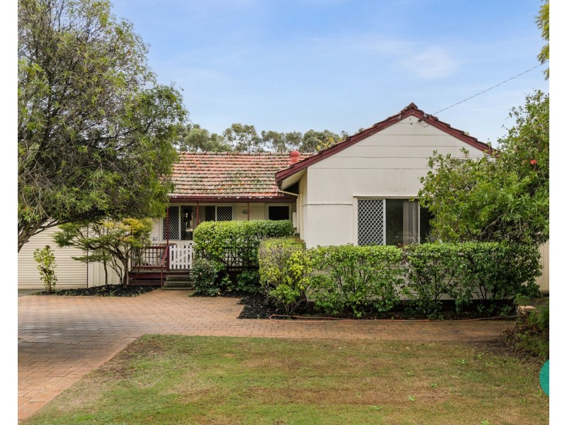 8 Munday Way, Medina WA 6167