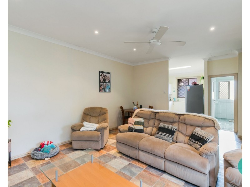 8 Munday Way, Medina WA 6167