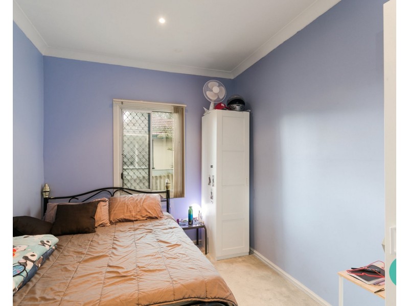 8 Munday Way, Medina WA 6167