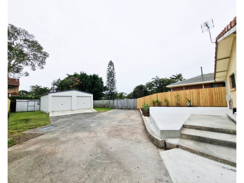 2/41 Fisher Avenue, Southport QLD 4215