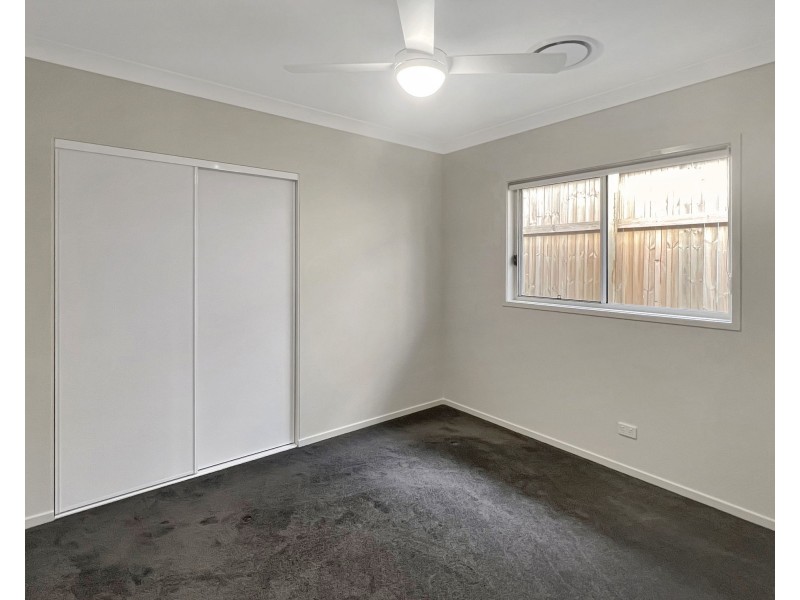 16 Southwood St, South Ripley QLD 4306