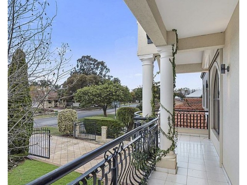 35 Napier Street, Nedlands WA 6009