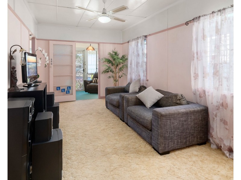 14 Glenalva Terrace, Alderley QLD 4051