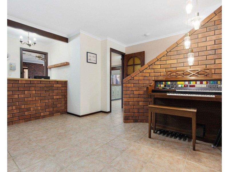 4 Fletcher Way, Mandurah WA 6210