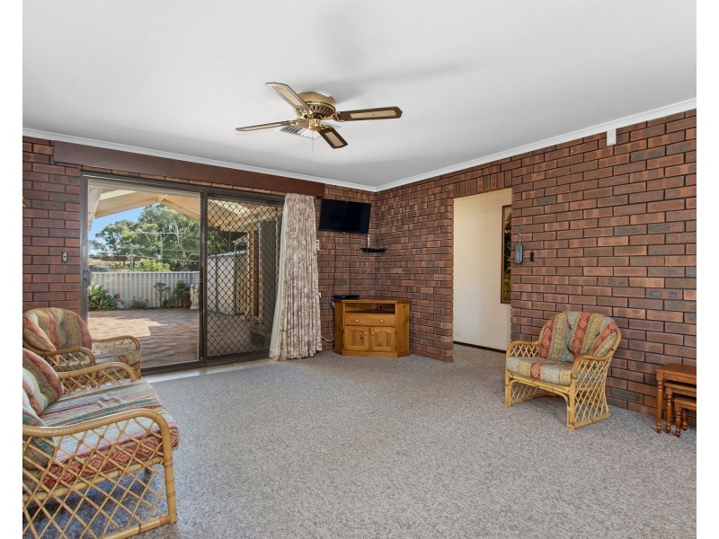 4 Fletcher Way, Mandurah WA 6210