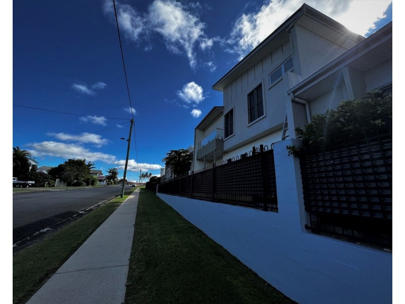L15, 16 and 17, 20 Gympie Road, Tin Can Bay QLD 4580