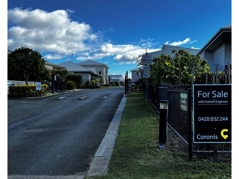 L15, 16 and 17, 20 Gympie Road, Tin Can Bay QLD 4580