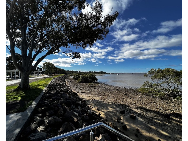 L15, 16 and 17, 20 Gympie Road, Tin Can Bay QLD 4580