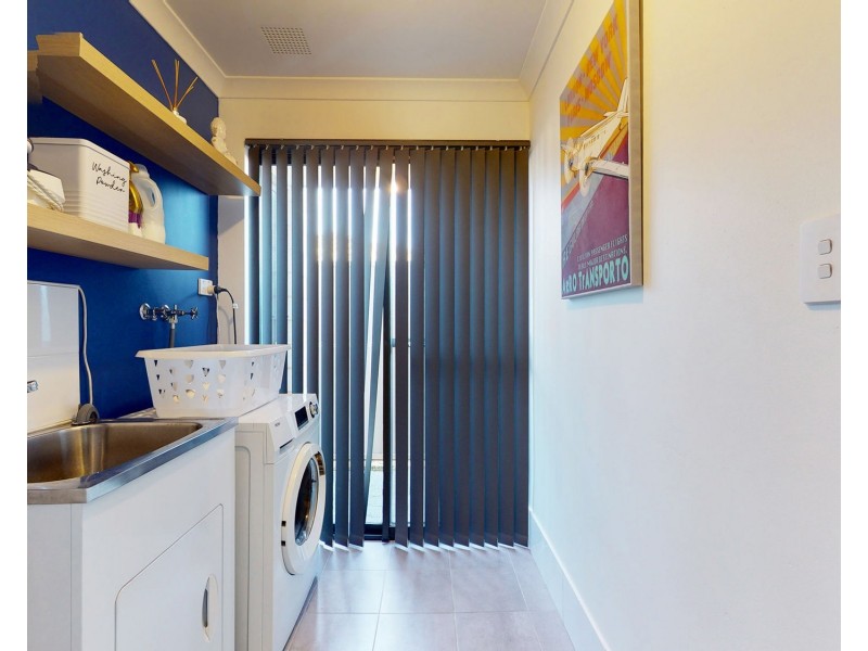 11 Oliveri Street, Sinagra WA 6065