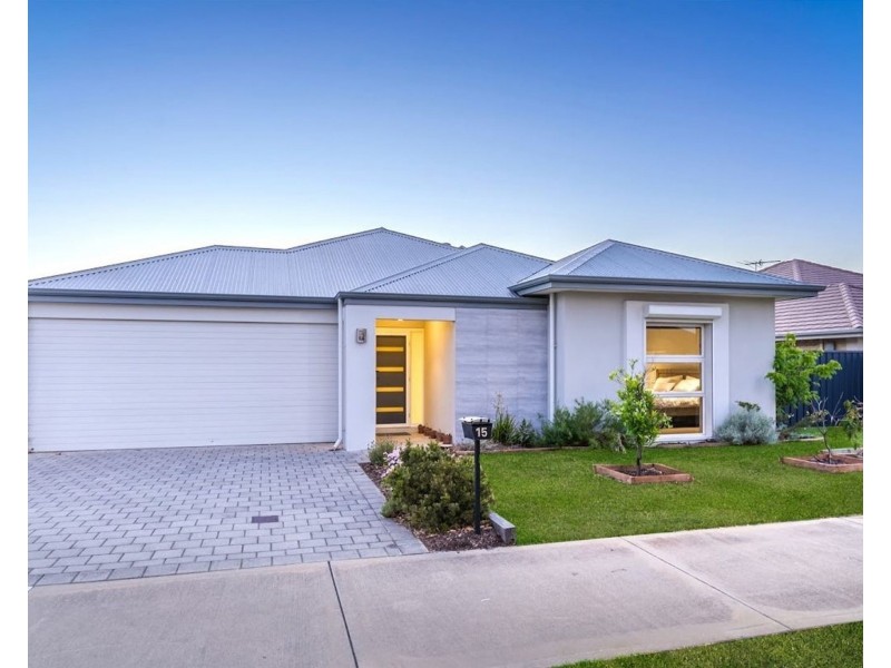 15 Lagoon Pass, Baldivis WA 6171
