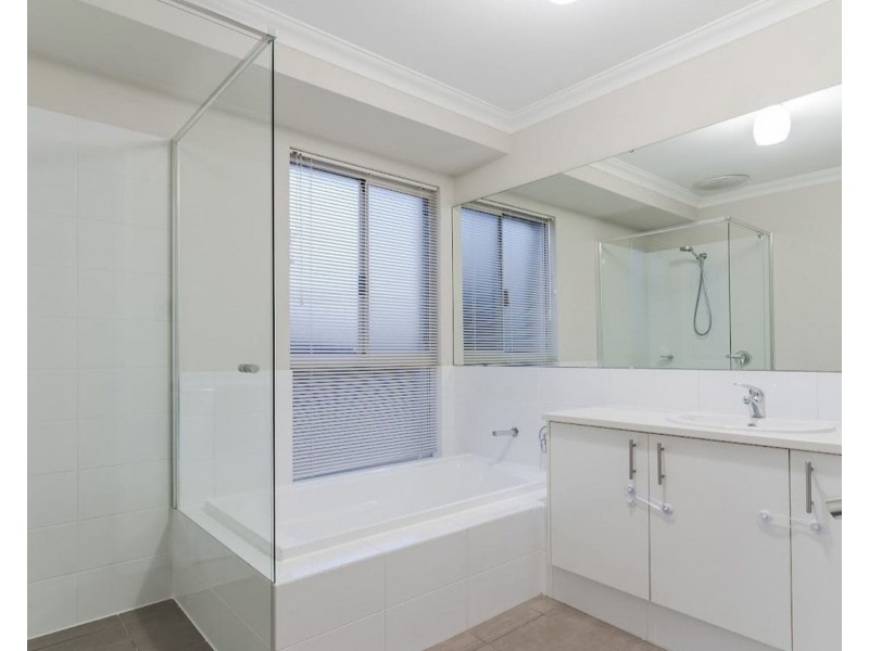 15 Lagoon Pass, Baldivis WA 6171