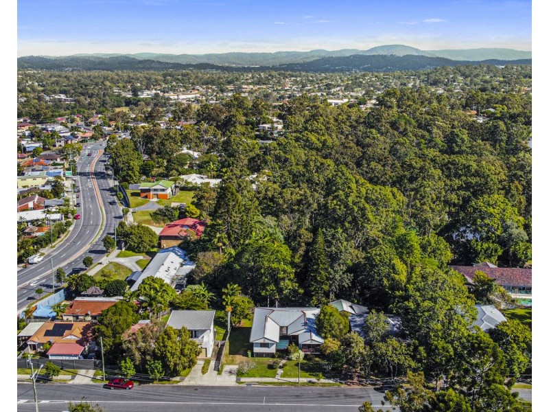 8 Buckland Road, Everton Hills QLD 4053