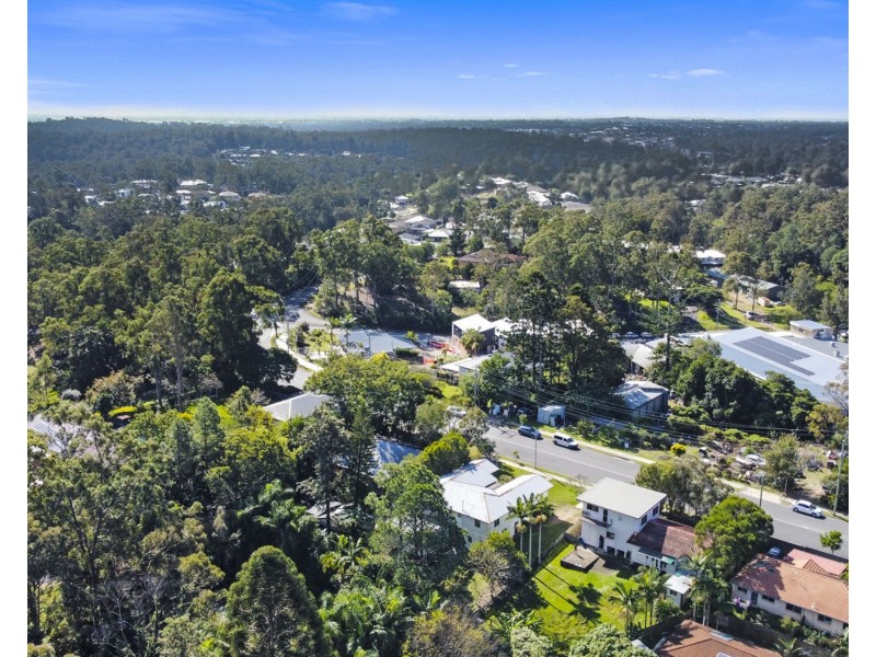 8 Buckland Road, Everton Hills QLD 4053