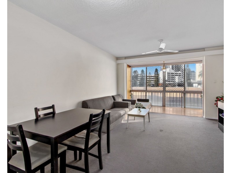 4/59a Peninsular Drive, Surfers Paradise QLD 4217