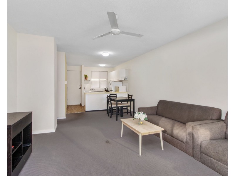 4/59a Peninsular Drive, Surfers Paradise QLD 4217