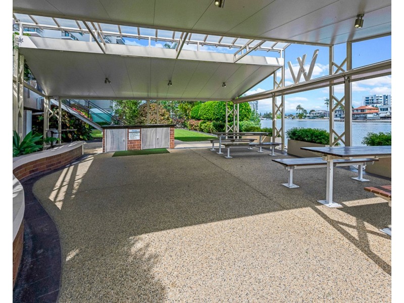 63/40 Ferny Ave, Surfers Paradise QLD 4217