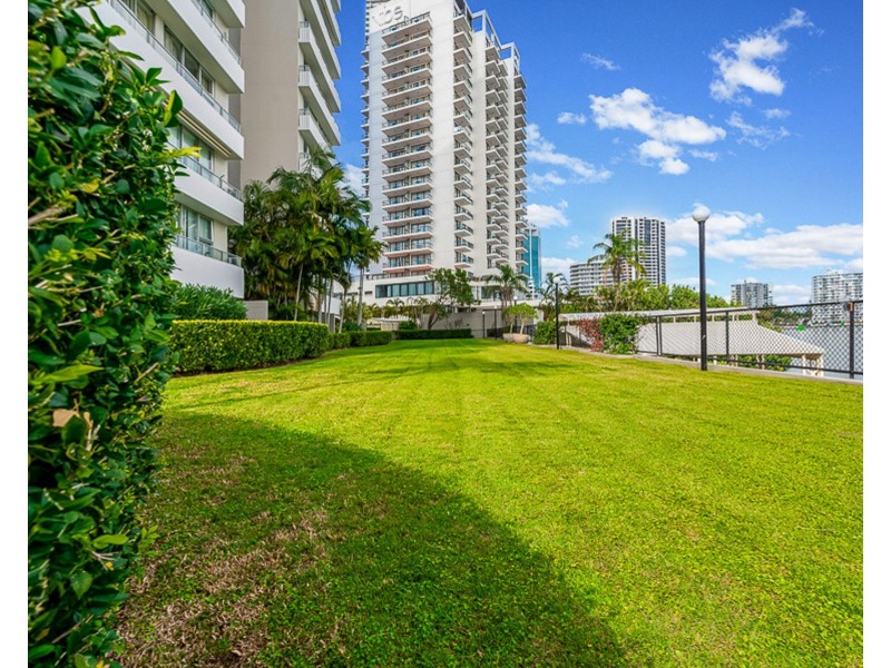 63/40 Ferny Ave, Surfers Paradise QLD 4217
