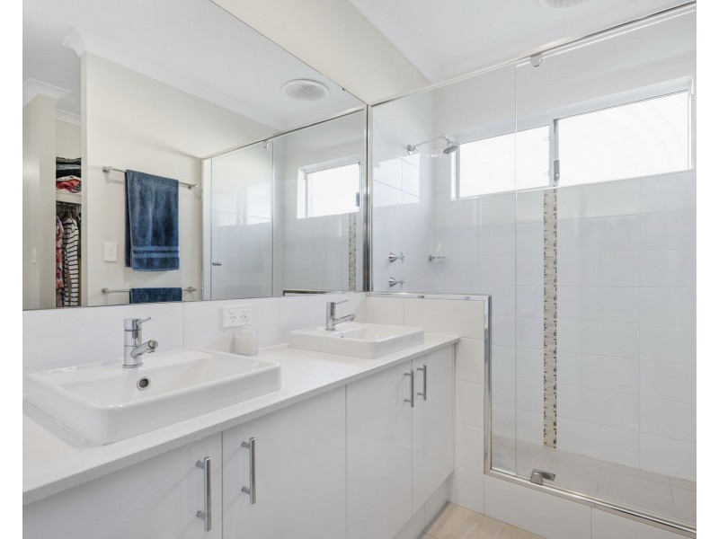 9 Liscombe Crescent, Harrisdale WA 6112