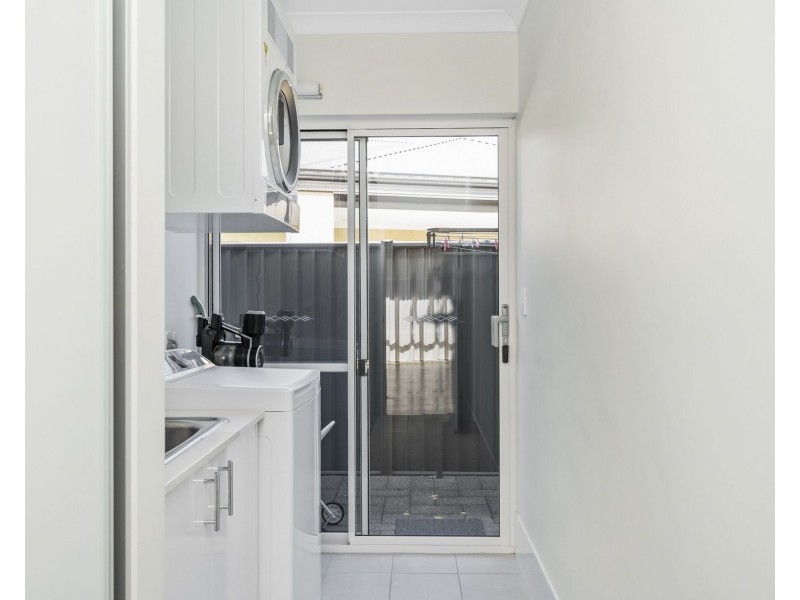 9 Liscombe Crescent, Harrisdale WA 6112