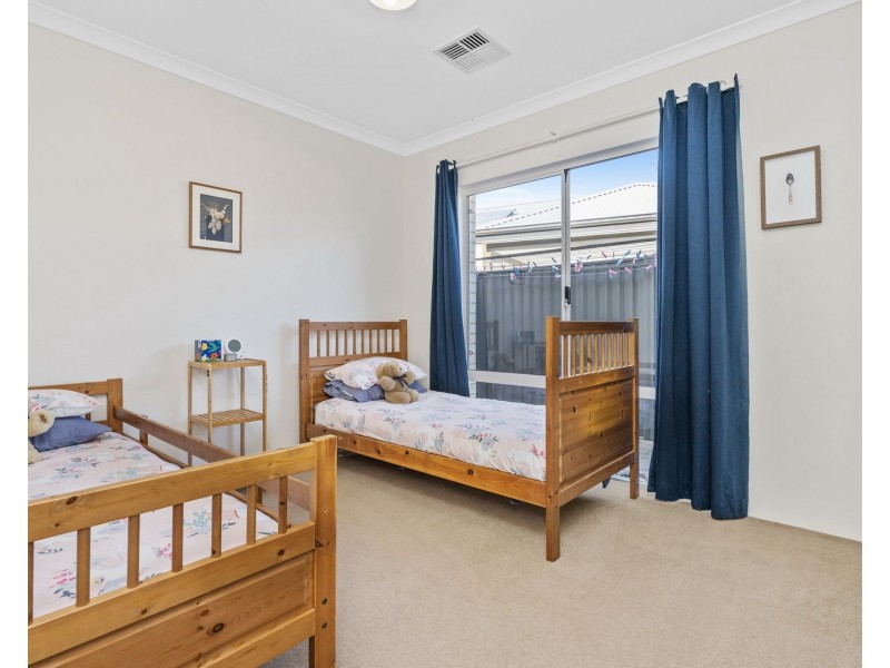 9 Liscombe Crescent, Harrisdale WA 6112