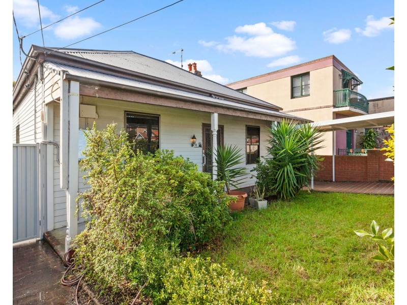 10 Park Road, Carlton NSW 2218