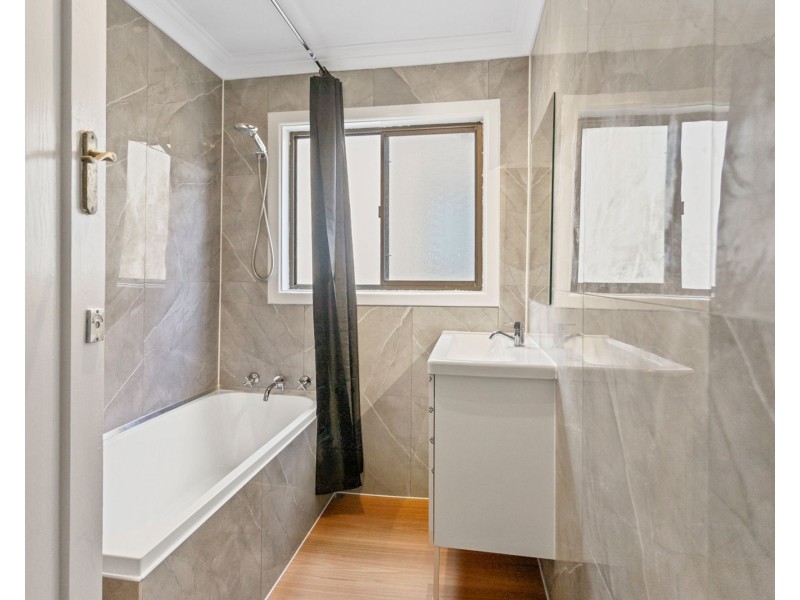 10 Park Road, Carlton NSW 2218