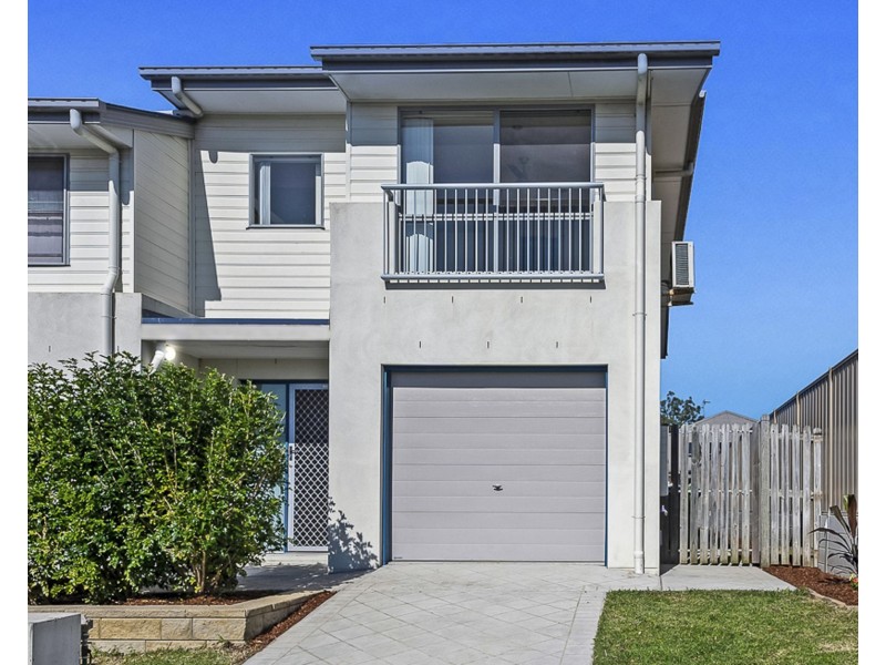 4/11 Pearl Street, Coomera QLD 4209