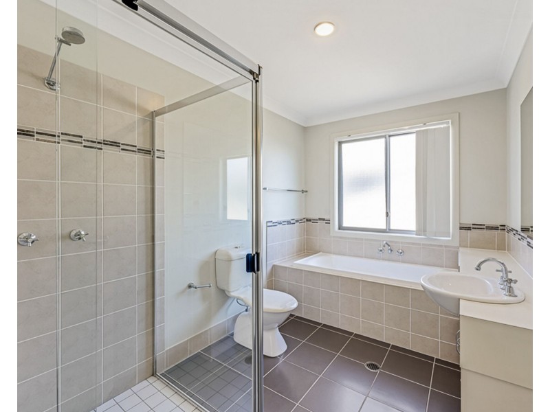 4/11 Pearl Street, Coomera QLD 4209