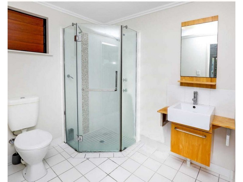 2109/22-26 Clifton Road, Clifton Beach QLD 4879