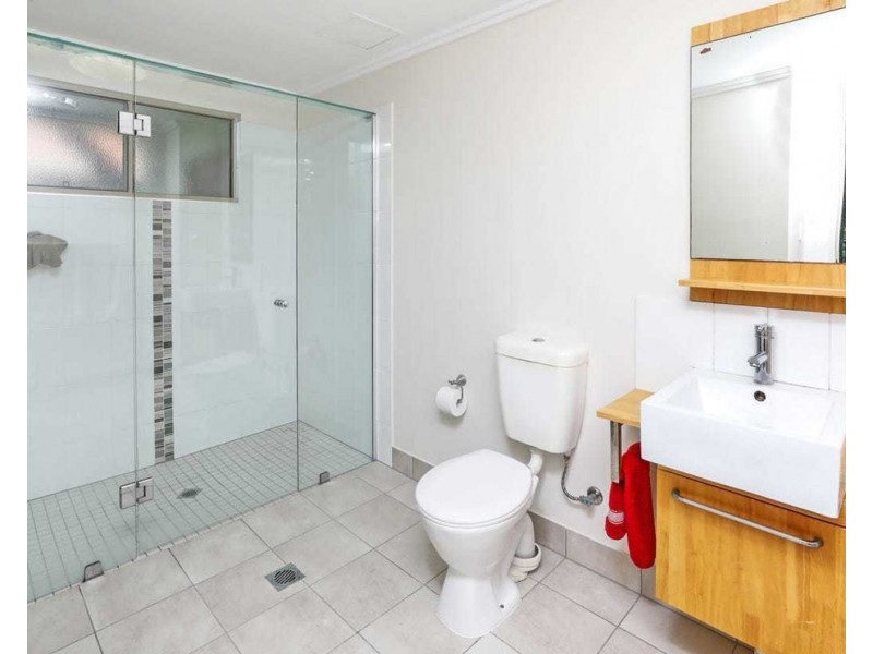 2109/22-26 Clifton Road, Clifton Beach QLD 4879