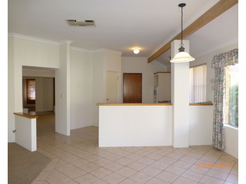 15 Jubaea Court, Canning Vale WA 6155