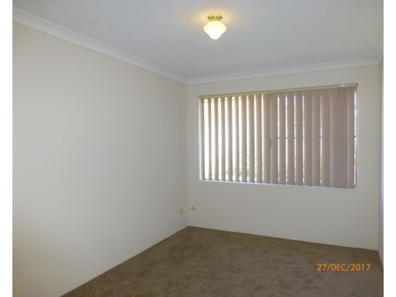 15 Jubaea Court, Canning Vale WA 6155