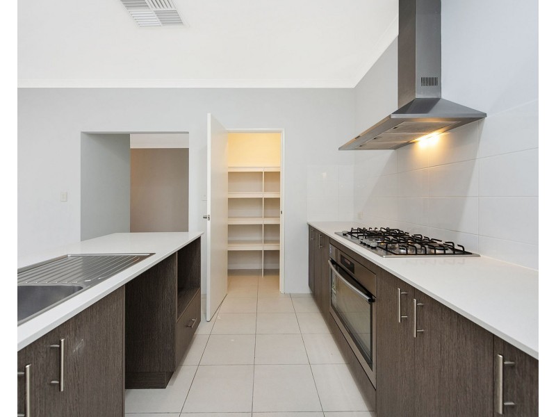 17 Huntington Ave, Wellard WA 6170