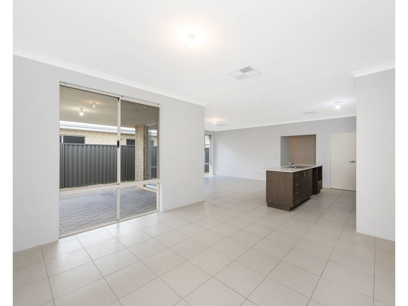 17 Huntington Ave, Wellard WA 6170