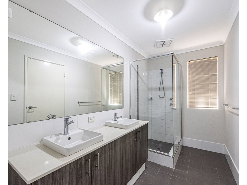 20 Torridge Approach, Piara Waters WA 6112