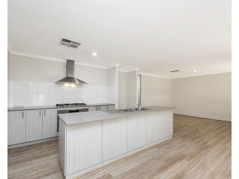 20 Torridge Approach, Piara Waters WA 6112