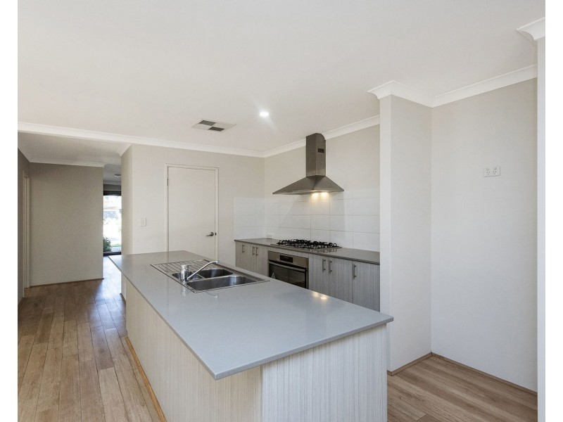 20 Torridge Approach, Piara Waters WA 6112