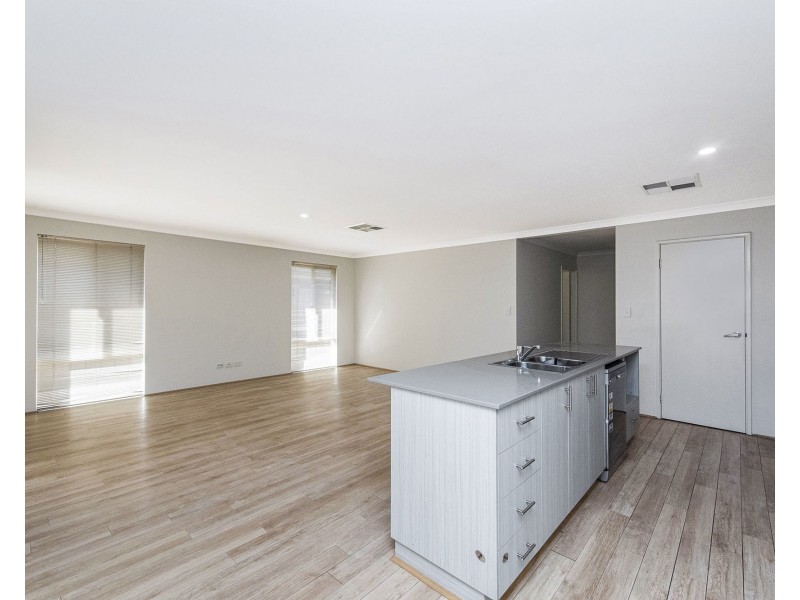 20 Torridge Approach, Piara Waters WA 6112