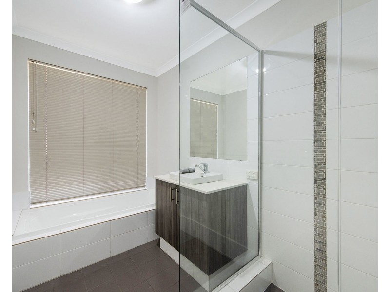 20 Torridge Approach, Piara Waters WA 6112