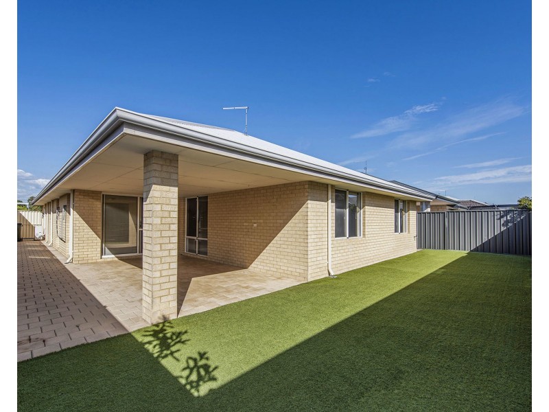 20 Torridge Approach, Piara Waters WA 6112